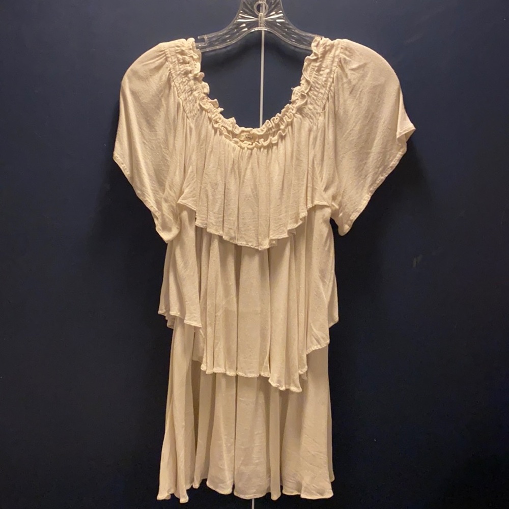 Layered rayon top size M